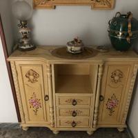 Mobile e specchio stile Veneziano