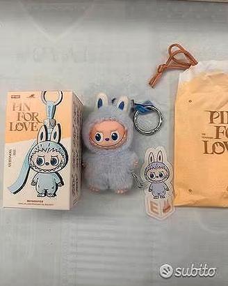 Popmart Labubu Pin for Love - Lettera E