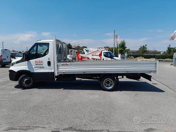 Furgone cassonato Iveco Daily