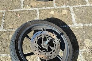 GOMME HONDA SH300