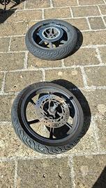 GOMME HONDA SH300