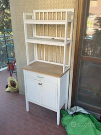 Credenza / mobile da cucina bianco con alzata