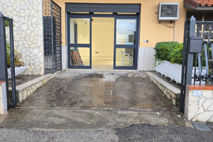 Locale commerciale 68 mq