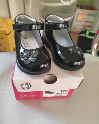 Scarpe bebè nero lucido n. 20