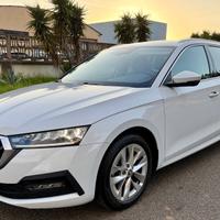 Skoda Octavia 2.0 TDI SCR 150 CV DSG Wagon Executi