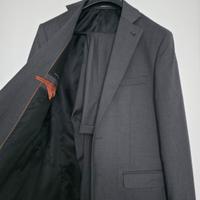 giacca e pantaloni mai usati