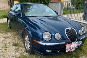 Auto non funzionante