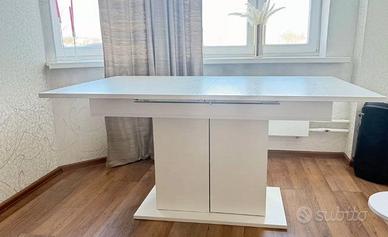 Tavolo da pranzo scorrevole