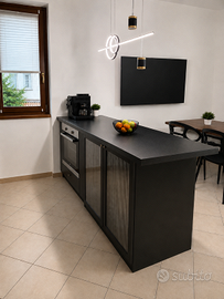 Isola/Bar IKEA con cassetti soft-closing - €900