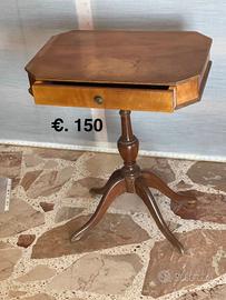 Tavolino neoclassico ottagonale 