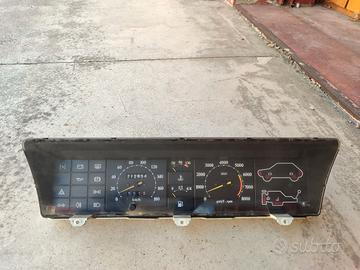 Quadro strumenti auto 