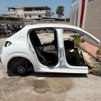 Ricambi Peugeot 208 2024 Scocca lato destro