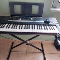 Tastiera Yamaha PSR-E243