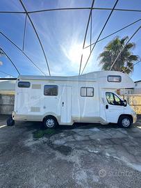 Camper magis mansardato 7 posti letto omologati