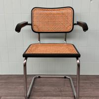 Sedia vintage in stile Cesca con braccioli
