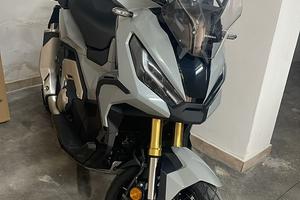 Xadv 750 2021