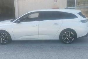 Peugeot 308 BlueHDi 130 S&S SW Allure Pack