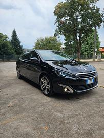 pugeot 308 tetto panoramico