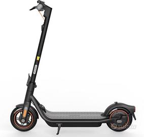 Monopattino elettrico Segway-Ninebot Kickscooter