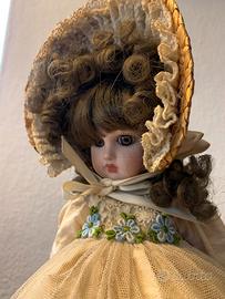 Bambola decorativa vintage porcellana Beryl Night