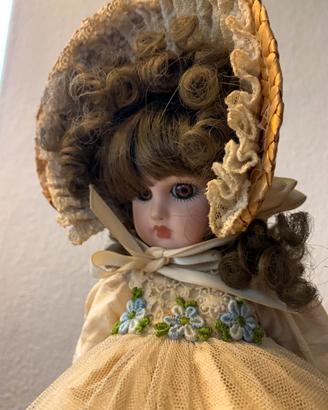 Bambola decorativa vintage porcellana Beryl Night