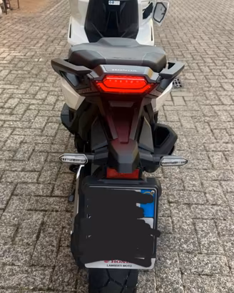 X-ADV 750 MOTOCICLO