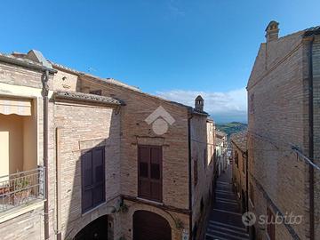 CASA SEMINDIPENDENTE A ATRI