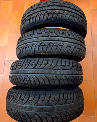 4 Pneumatici invernali Toyo Snowprox S943 175/60 R