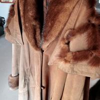 cappotto con mantella 