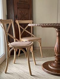 Sedia in legno naturale