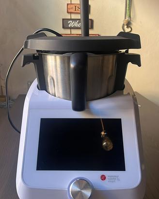 Robot da cucina, impasta, cuoce, cuoce a vapore..