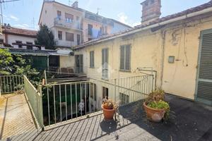 CASA SEMINDIPENDENTE A GASSINO TORINESE