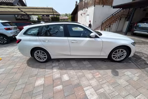 BMW 320d touring hybrid