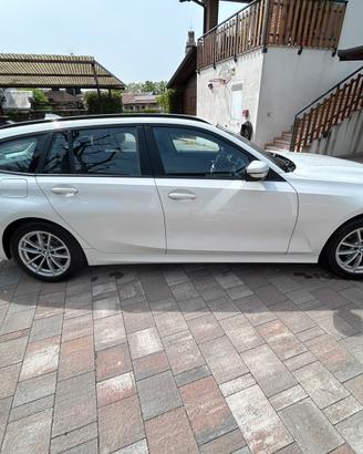 BMW 320d touring hybrid