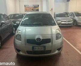 Toyota Yaris 1.0 GPL