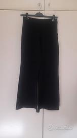 Pantaloni a zampa con elastico in vita