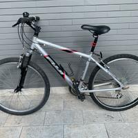 MTB Mountain Bike " Fuji - Nevada 4.0 "