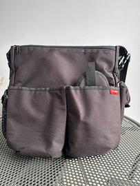 Borsa per cambio pannolini con kit viaggio