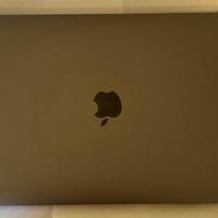 MacBook Pro M2 - 24GB RAM - 1TB SSD