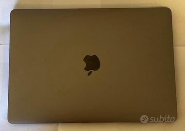 MacBook Pro M2 - 24GB RAM - 1TB SSD