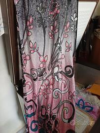 sciarpa particolare; rosa nero, inserti traforata