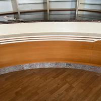arredamento bancone per negozio