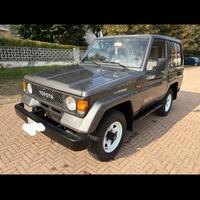 toyota land cruiser lj70 