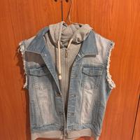 Gilè in jeans con cappuccio
