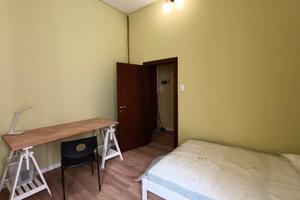 Camera singola bella, completa in bilocale