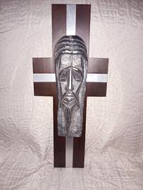 Crocifisso con volto di Gesù 