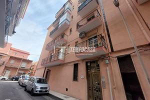 PENTAVANI OLTRE ACCESSORI CON TERRAZZO A MILAZZO.