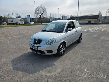 Lancia Ypsilon 1.2 69 CV Argento