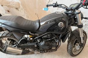 Benelli 500 Trail