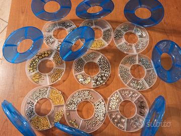 LOTTO ACCESSORI NUOVI PER BIGIOTTERIA 